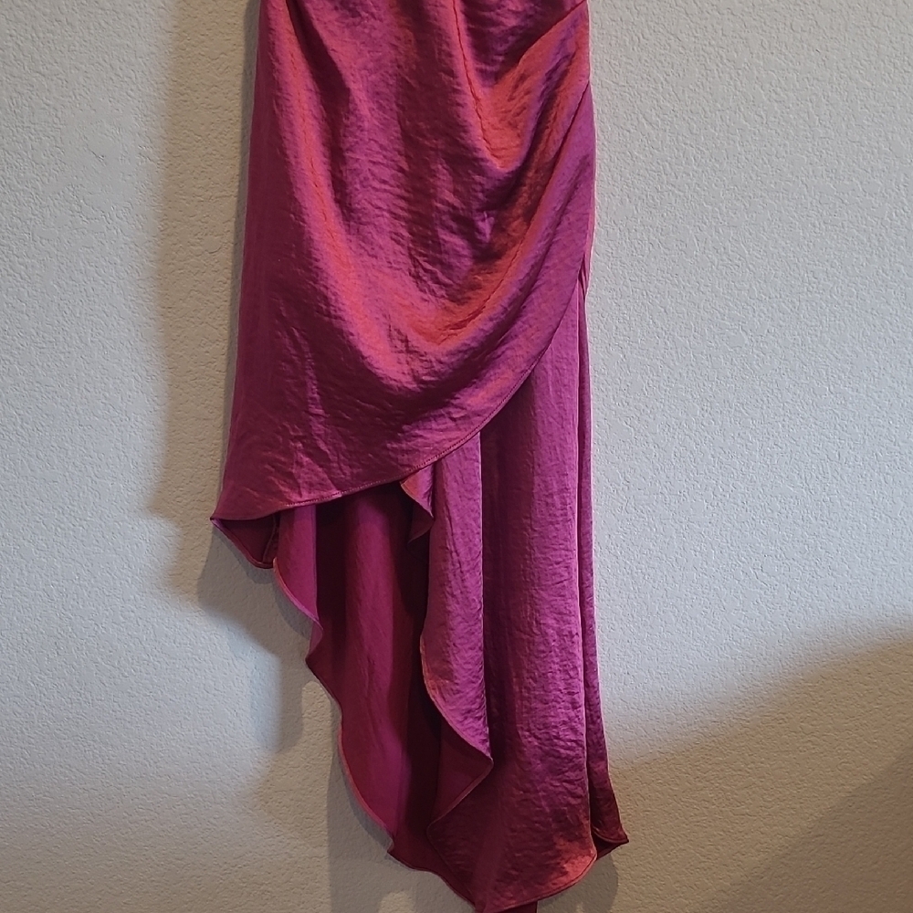 Elliatt X Revolve Caroline Halter Dress In Ruby Satin Size XS NWT - Picture 7 of 15